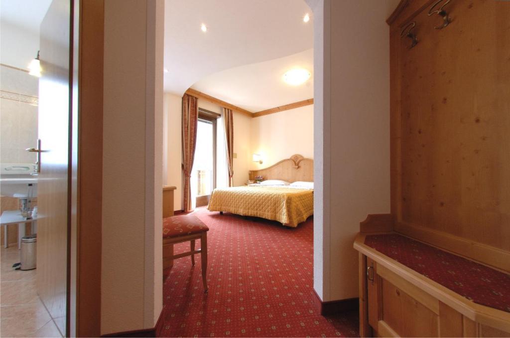 Ariston Lake View Hotel 몰베노 객실 사진